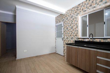 Cozinha  de casa para alugar com 1 quarto, 50m² em Vila Morse, São Paulo