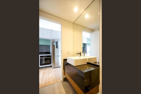 Banheiro  de kitnet/studio para alugar com 1 quarto, 36m² em Vila Gomes Cardim, São Paulo