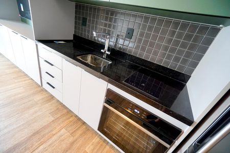 Studio para alugar com 36m², 1 quarto e 1 vagaPia e cooktop