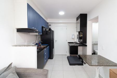 Sala - Cozinha de apartamento para alugar com 2 quartos, 33m² em Jardim Celeste, São Paulo