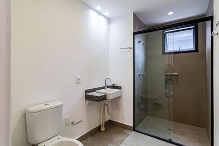 Banheiro de kitnet/studio para alugar com 1 quarto, 25m² em Vila Olímpia, São Paulo