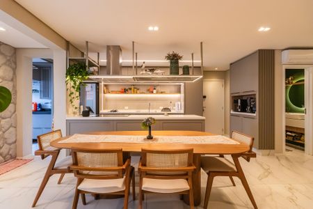 Apartamento para alugar com 2 quartos, 123m² em Alphaville Empresarial, Barueri