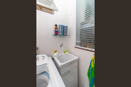 Apartamento à venda com 79m², 3 quartos e 1 vagaÁrea de Serviço