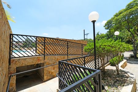 Apartamento à venda com 79m², 3 quartos e 1 vagaÁrea comum - Piscina