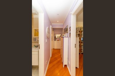 Apartamento à venda com 79m², 3 quartos e 1 vagaCorredor - Quartos