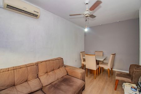 Sala de apartamento à venda com 2 quartos, 54m² em Sarandi, Porto Alegre