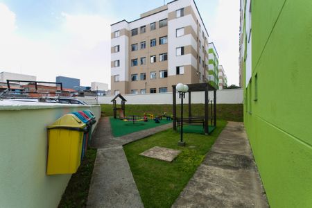 Apartamento para alugar com 42m², 2 quartos e 1 vaga Apartamento para alugar com 42m², 2 quartos e 1 vagaÁrea comum - Playground