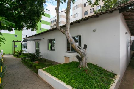 Apartamento para alugar com 42m², 2 quartos e 1 vaga Apartamento para alugar com 42m², 2 quartos e 1 vagaÁrea comum - Salão de Festas