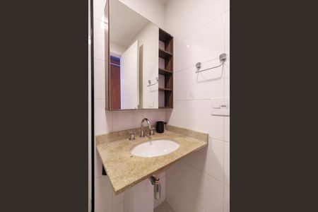 Apartamento à venda com 58m², 1 quarto e 2 vagasSuíte - Banheiro