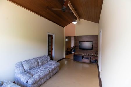 Casa à venda com 300m², 5 quartos e 2 vagas Casa à venda com 300m², 5 quartos e 2 vagasSala 2