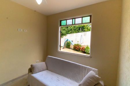 Casa à venda com 300m², 5 quartos e 2 vagas Casa à venda com 300m², 5 quartos e 2 vagasQuarto 2