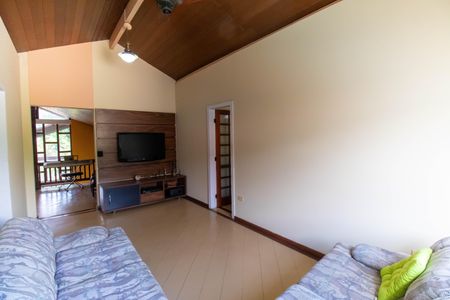 Casa à venda com 300m², 5 quartos e 2 vagas Casa à venda com 300m², 5 quartos e 2 vagasSala 2