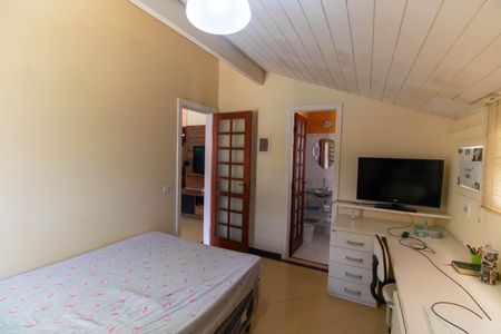 Casa à venda com 300m², 5 quartos e 2 vagas Casa à venda com 300m², 5 quartos e 2 vagasSuíte 2