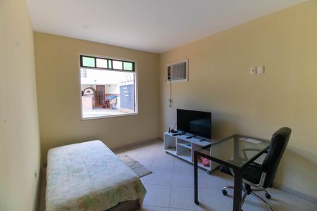 Casa à venda com 300m², 5 quartos e 2 vagas Casa à venda com 300m², 5 quartos e 2 vagasSuíte 1