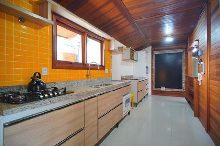 Casa para alugar com 180m², 3 quartos e 3 vagasCozinha