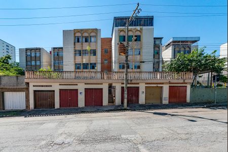 Apartamento à venda com 68m², 2 quartos e 1 vaga Apartamento à venda com 68m², 2 quartos e 1 vagaFachada