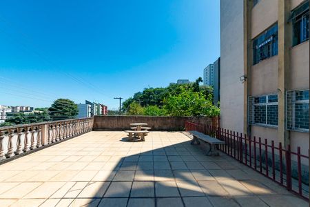 Apartamento à venda com 68m², 2 quartos e 1 vaga