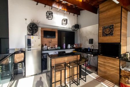 Casa para alugar com 72m², 2 quartos e 1 vagaÁrea gourmet