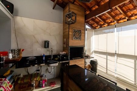 Casa para alugar com 72m², 2 quartos e 1 vagaÁrea gourmet