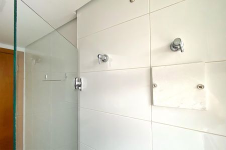 Apartamento à venda com 136m², 4 quartos e 3 vagas Apartamento à venda com 136m², 4 quartos e 3 vagasBanheiro