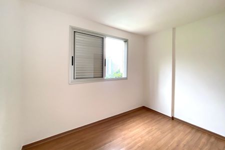 Apartamento à venda com 136m², 4 quartos e 3 vagas Apartamento à venda com 136m², 4 quartos e 3 vagasQuarto 4