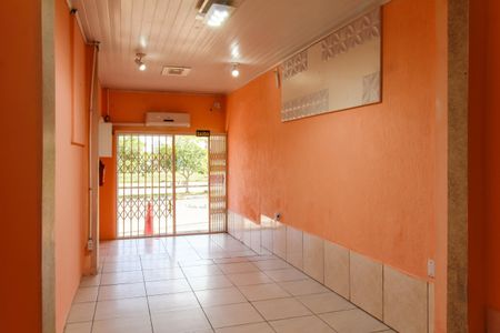 Casa à venda com 300m², 2 quartos e sem vagaÁrea externa