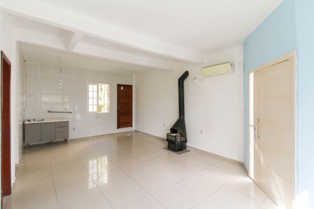 Sala de casa à venda com 2 quartos, 300m² em Centro, Canoas