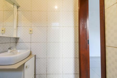 Casa à venda com 300m², 2 quartos e sem vagaBanheiro da Suíte