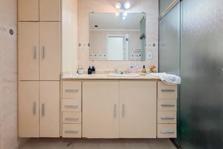 Apartamento à venda com 132m², 3 quartos e 1 vagaBanheiro Social