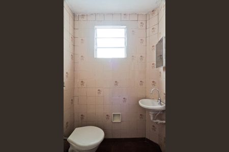 Casa para alugar com 60m², 2 quartos e sem vagaBanheiro