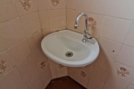 Casa para alugar com 60m², 2 quartos e sem vagaBanheiro