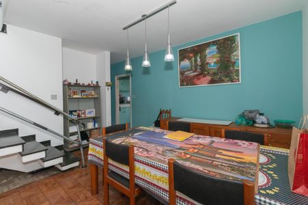 Casa à venda com 331m², 5 quartos e 4 vagasSala de Jantar