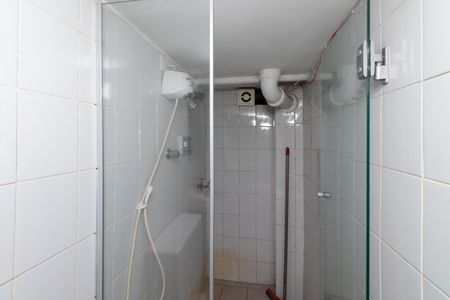 Casa à venda com 331m², 5 quartos e 4 vagasBanheiro do Subsolo