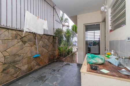 Casa à venda com 331m², 5 quartos e 4 vagasÁrea de Serviço