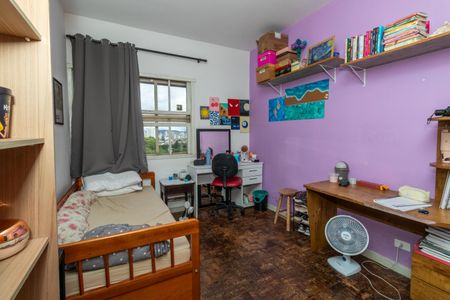 Casa à venda com 331m², 5 quartos e 4 vagasQuarto 2