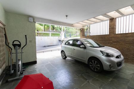 Casa à venda com 331m², 5 quartos e 4 vagasGaragem