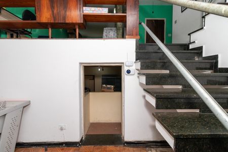 Casa à venda com 331m², 5 quartos e 4 vagasAcesso ao Subsolo