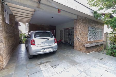 Casa à venda com 331m², 5 quartos e 4 vagasGaragem