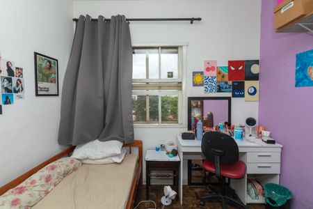 Casa à venda com 331m², 5 quartos e 4 vagasQuarto 2