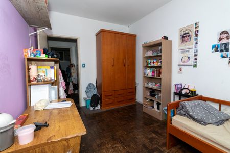 Casa à venda com 331m², 5 quartos e 4 vagasQuarto 2