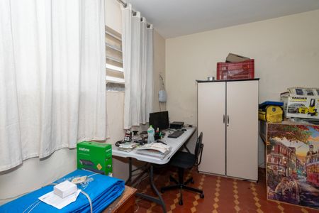 Casa à venda com 331m², 5 quartos e 4 vagasQuarto do Subsolo