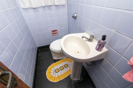 Casa à venda com 331m², 5 quartos e 4 vagasLavabo