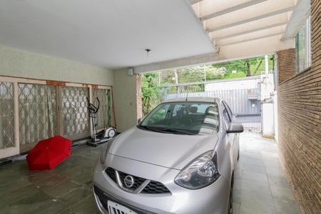 Casa à venda com 331m², 5 quartos e 4 vagasGaragem