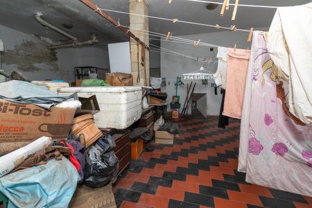 Casa à venda com 331m², 5 quartos e 4 vagasLavanderia