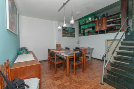 Casa à venda com 331m², 5 quartos e 4 vagasSala de Jantar