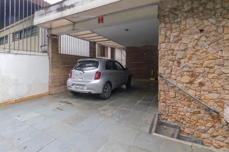 Casa à venda com 331m², 5 quartos e 4 vagasGaragem