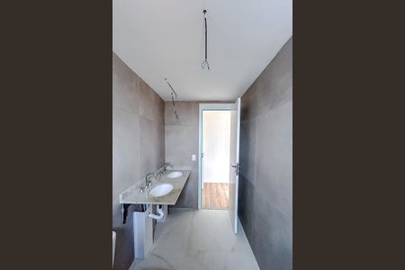 Apartamento à venda com 84m², 2 quartos e 1 vagaBanheiro da Suíte