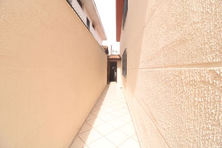 Casa à venda com 168m², 3 quartos e 2 vagasQuintal lateral