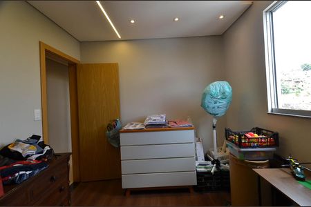 Apartamento à venda com 180m², 3 quartos e 2 vagasQuarto 2