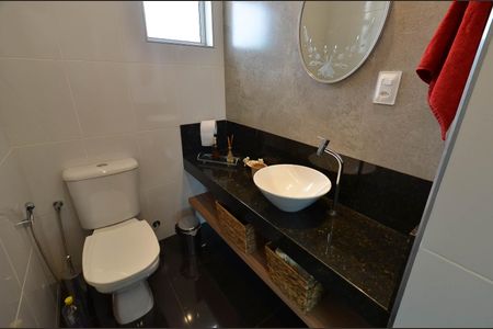 Apartamento à venda com 180m², 3 quartos e 2 vagasLavabo